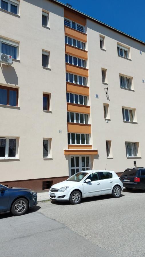 Ancsi Apartmant Kecskemét Bagian luar foto